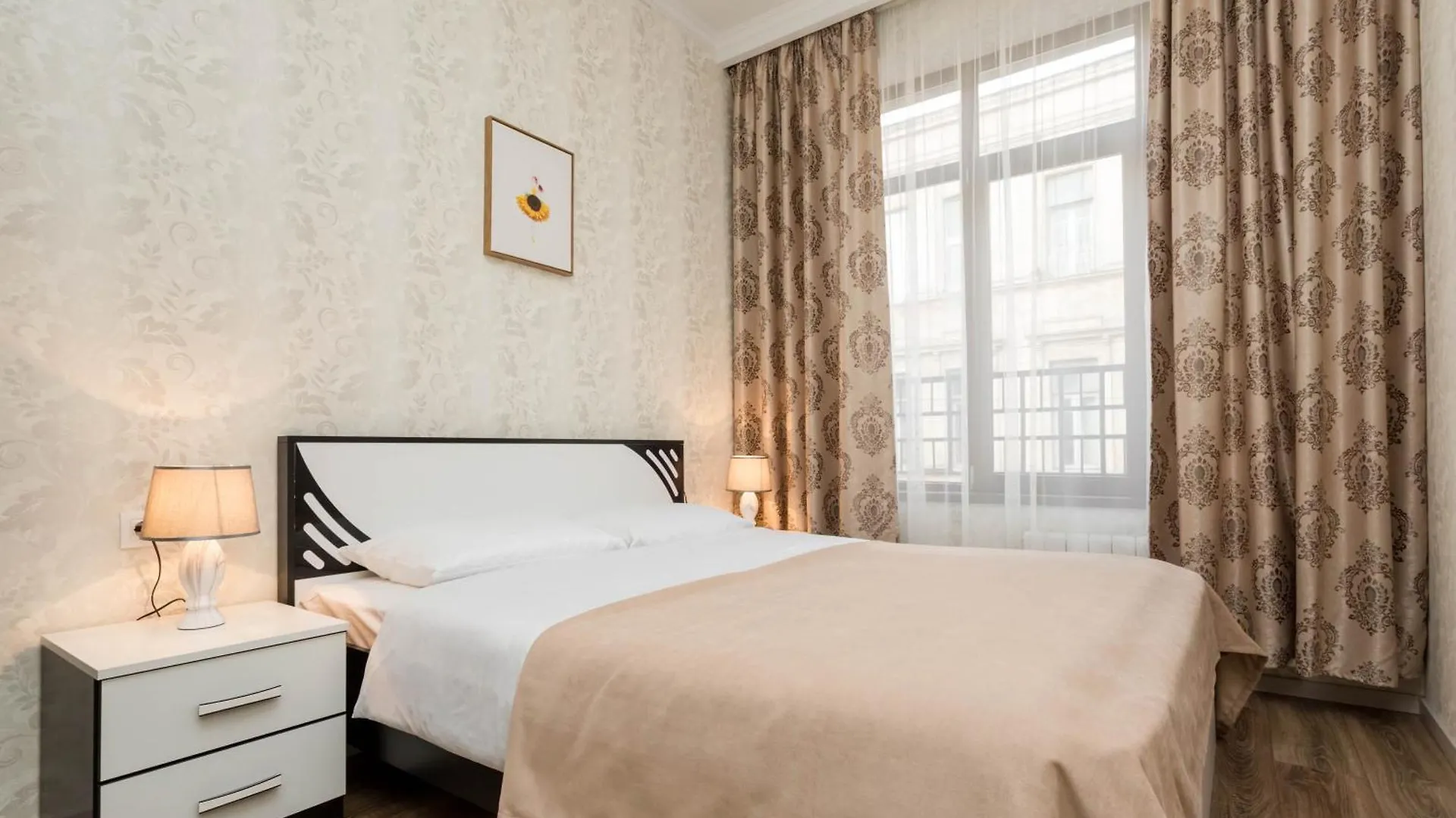 Fabulous Location Apartment Тбилиси