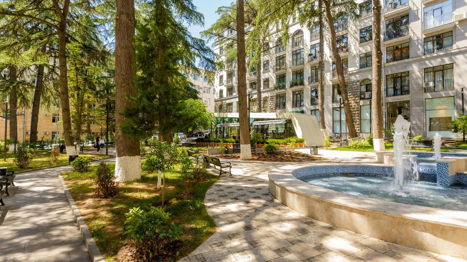 Fabulous Location Apartment Тбилиси
